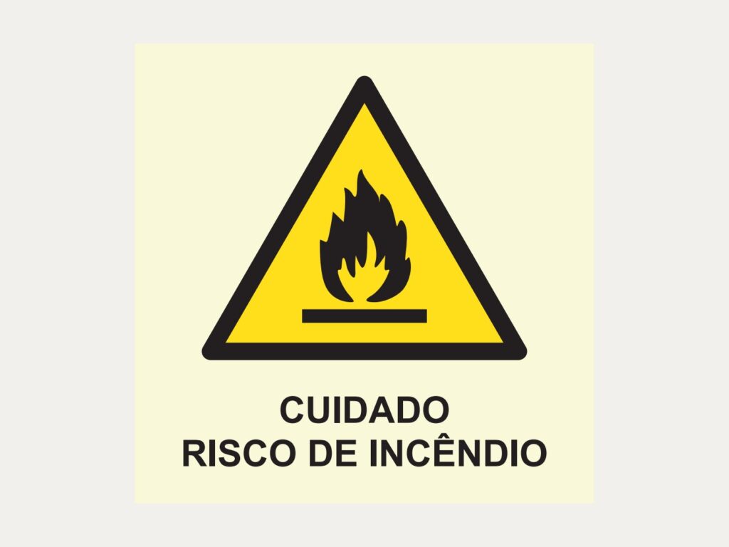 Placa A2 – Cuidado, risco de incêndio, 20 x 20 cm