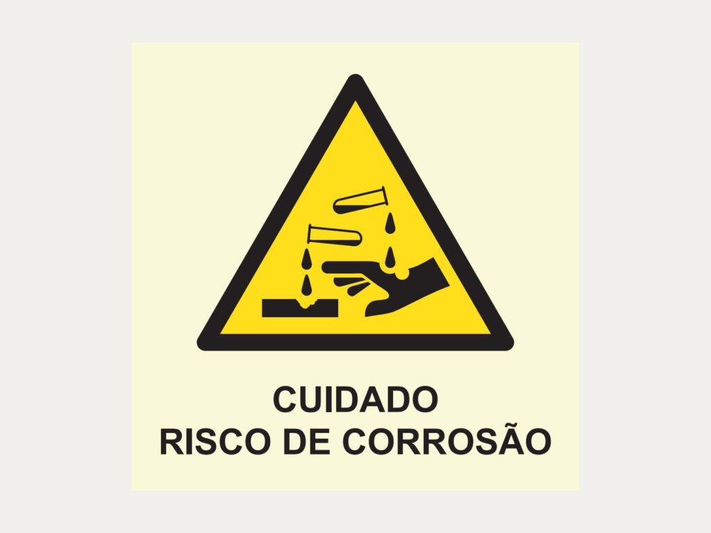 Placa A4 – Cuidado, risco de corrosão, 20 x 20 cm