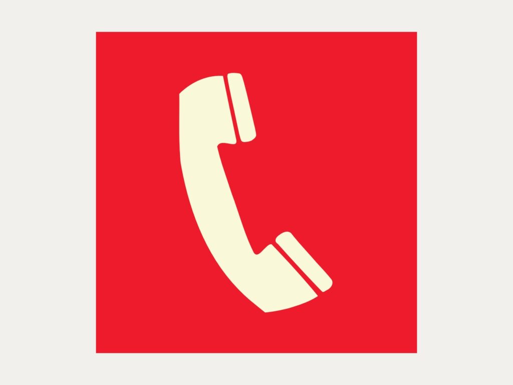 Placa E4 – Telefone de emergência, 15 x 15 cm