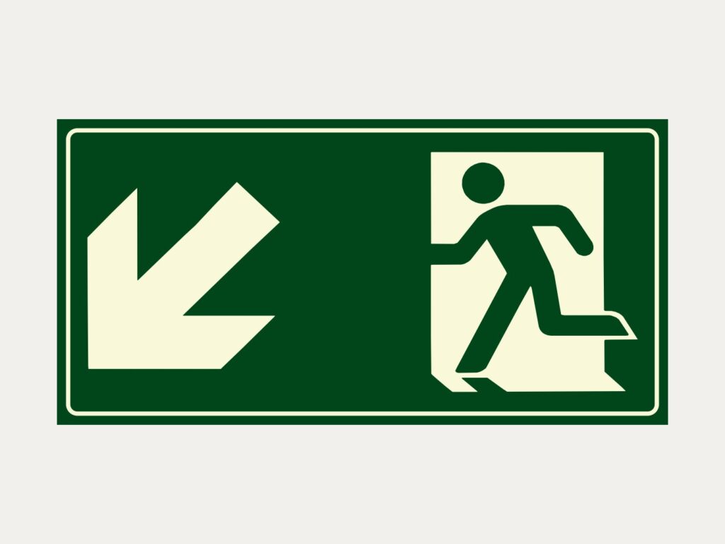 Placa fotoluminescente S7 – Saída na diagonal, para baixo à esquerda, 10 x 20 cm
